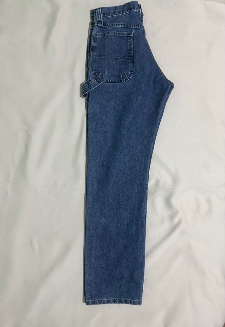 Wrangler Carpenter Pants (Category: Jeans) located in Makati City. Submitted by andrldch (Listing ID 1343663920, Image 2). Description: Wrangler (30 x 32) Length: 42 in Width: 30 - 31 in Leg Opening: 8 in.