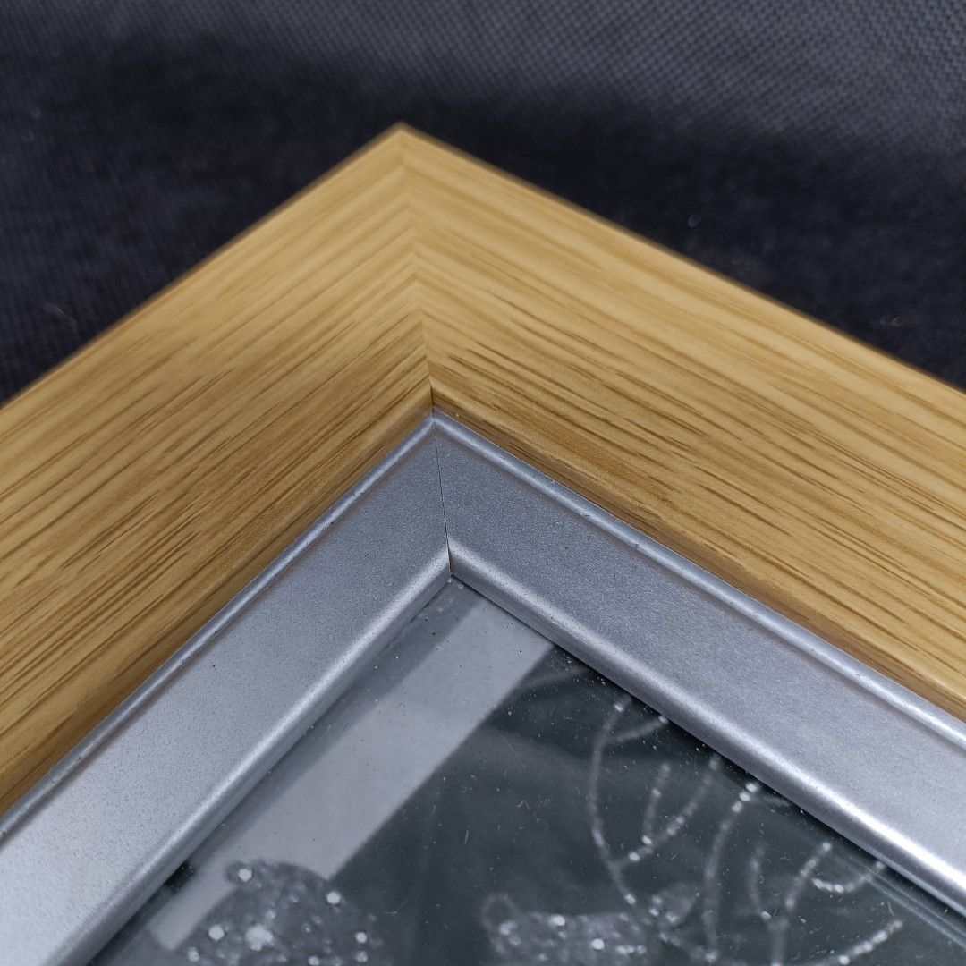 6 x 8 inches Solid wood Frame from UK B269 (Category: Frames & Pictures) located in Calamba. Submitted by chebvintagedepot (Listing ID 1343749457, Image 3). Description: B269 6 x 8 inches Solid wood Frame from UK B269 for 220 Collectibles With glass With hanger With stand but it damaged Cork back Item is in good condition 1.Due to the impact of the monitor and light, the actual color of the item may be slightly different from the color shown in t