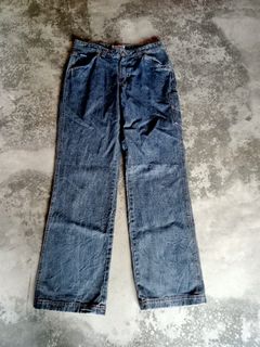 (Category: ) located in . Submitted by topboythrift (Listing ID 1343710566, Image 1). Description: .