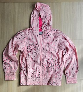 （分類：）位於 。 由 bubblesandtea 提交（商品編號 1343711838，圖片 1）。簡介： 。