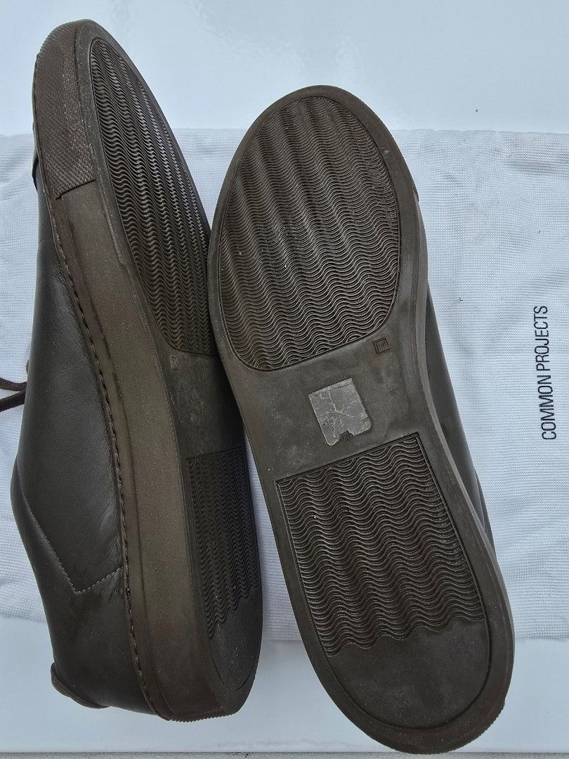 Common Projects (Category: Sneakers) located in Singapore. Submitted by arr1881 (Listing ID 1343475832, Image 4). Description: Deep Green to Brown Low cut casual Sneakers. It's hardly used & too many of the same type, so selling off..