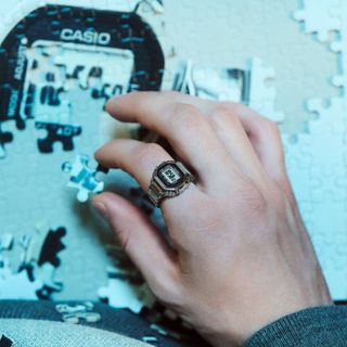 （分類：）位於 。 由 montres_company_since1993 提交（商品編號 1343774664，圖片 1）。簡介： 。