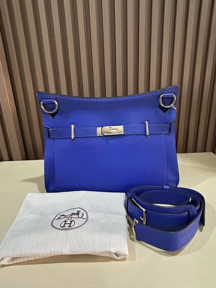 H E R M E S Jypsiere 34 (Category: Luxury Bags & Wallets) located in Manila. Submitted by bagislifeshop (Listing ID 1343860165, Image 1). Description: ☑️Available in Pampanga ✅Open for layaway ✅Stamp O square ✅Condition: 8.8/10 ✅Material: Togo leather ✅Colour: Blue in PHW ✅Dimensions: 34 x 28 x 15cm ✅Inclusions: dust bag and long strap .