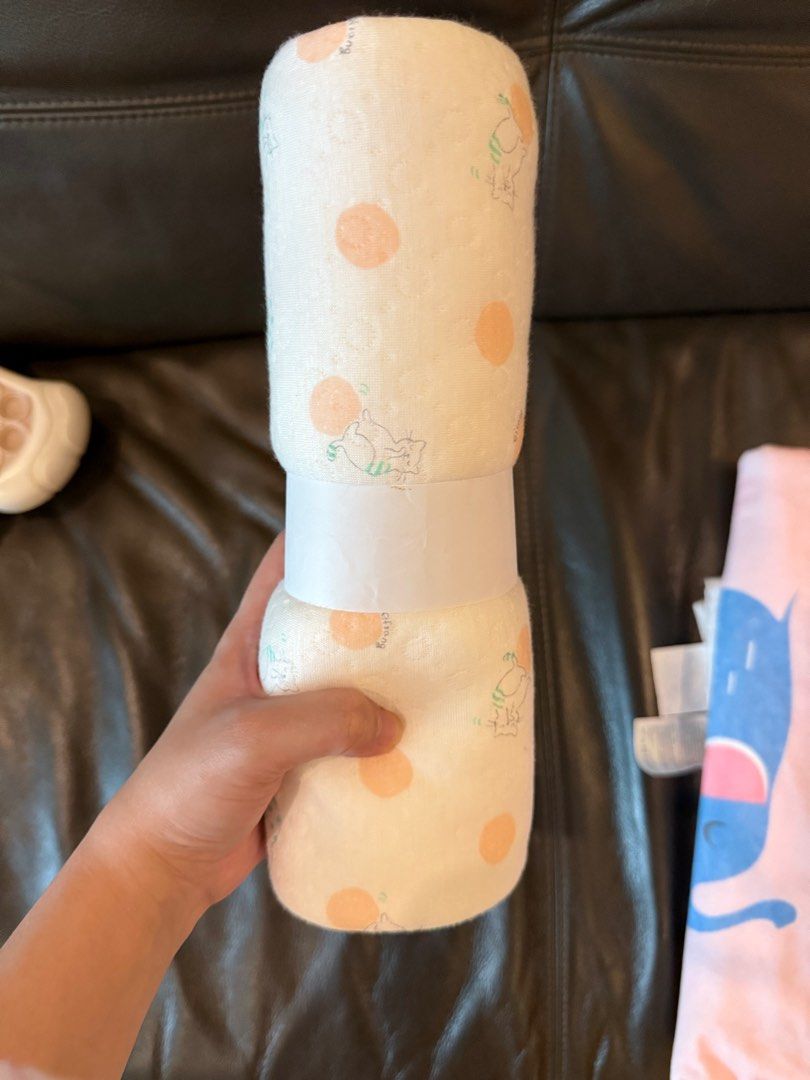 Infant Towel (Category: Bathtub & Bath Accessories) located in Quezon City. Submitted by actank (Listing ID 1343725367, Image 2). Description: .