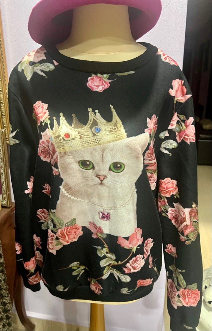 Jacket (Category: Everything Else) located in Singapore. Submitted by purpleislove (Listing ID 1343708218, Image 3). Description: *Floral Open Front Hem Jacket -$15 Rarely used Mint condition *Queen’s Sweatshirt - $15 For Autumn Rarely used .