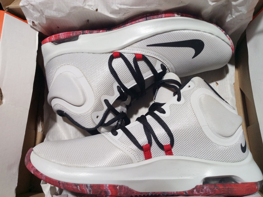 Nike air versatile iv cheap