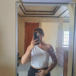 (Category: ) located in . Submitted by itsme_ceejay (Listing ID 1300589494, Image 1). Description: .