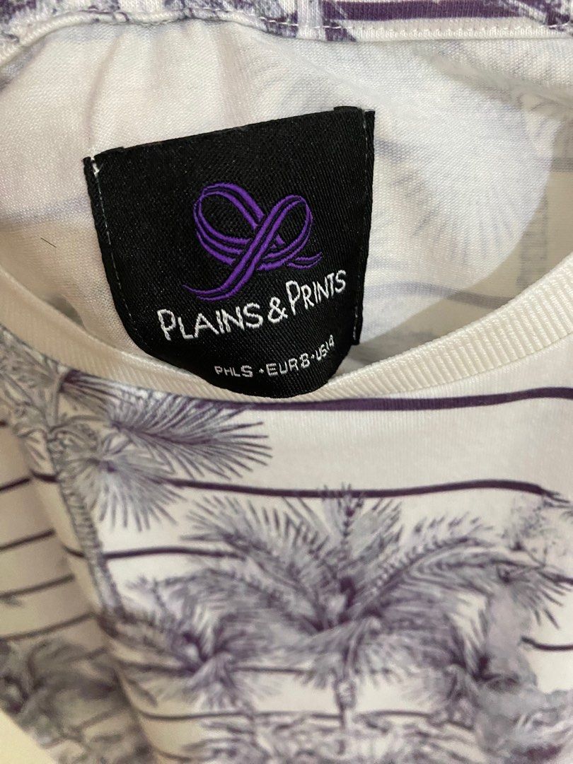 Plains & Prints Blouse (Category: Blouses) located in Paranaque City. Submitted by declutterwithjoy (Listing ID 1343785194, Image 3). Description: Small +SF J&T Rate.