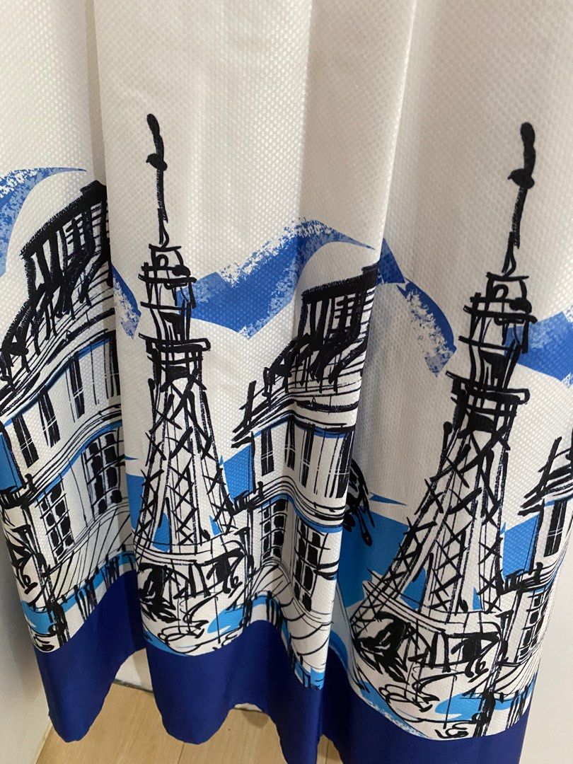 Plains & Prints Emily in Paris (Category: Dresses) located in Paranaque City. Submitted by declutterwithjoy (Listing ID 1343786823, Image 2). Description: May Lints (pls see photos) Used once Small +SF J&T.