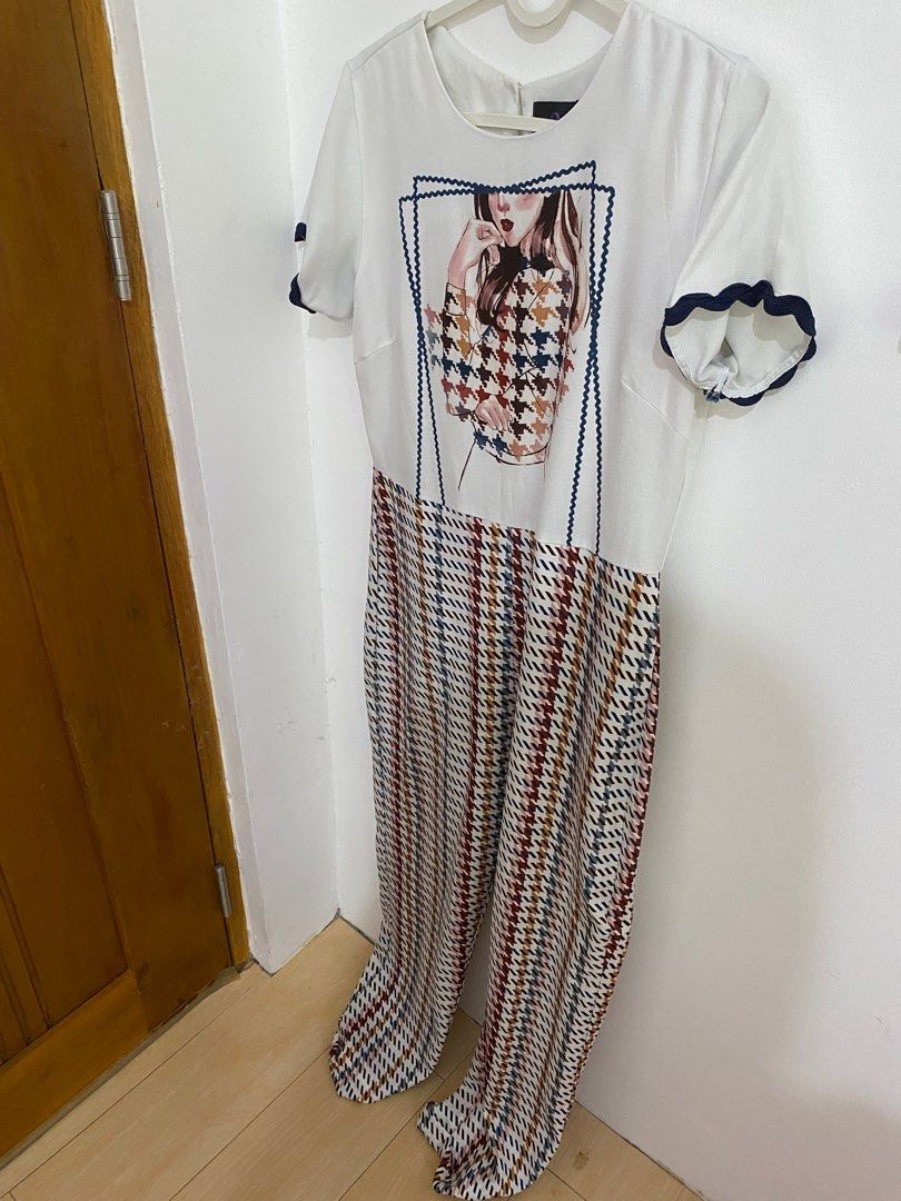 Plains & Prints Jumpsuit (Category: Jumpsuits) located in Paranaque City. Submitted by declutterwithjoy (Listing ID 1343787114, Image 2). Description: Used once Small +SF J&T.