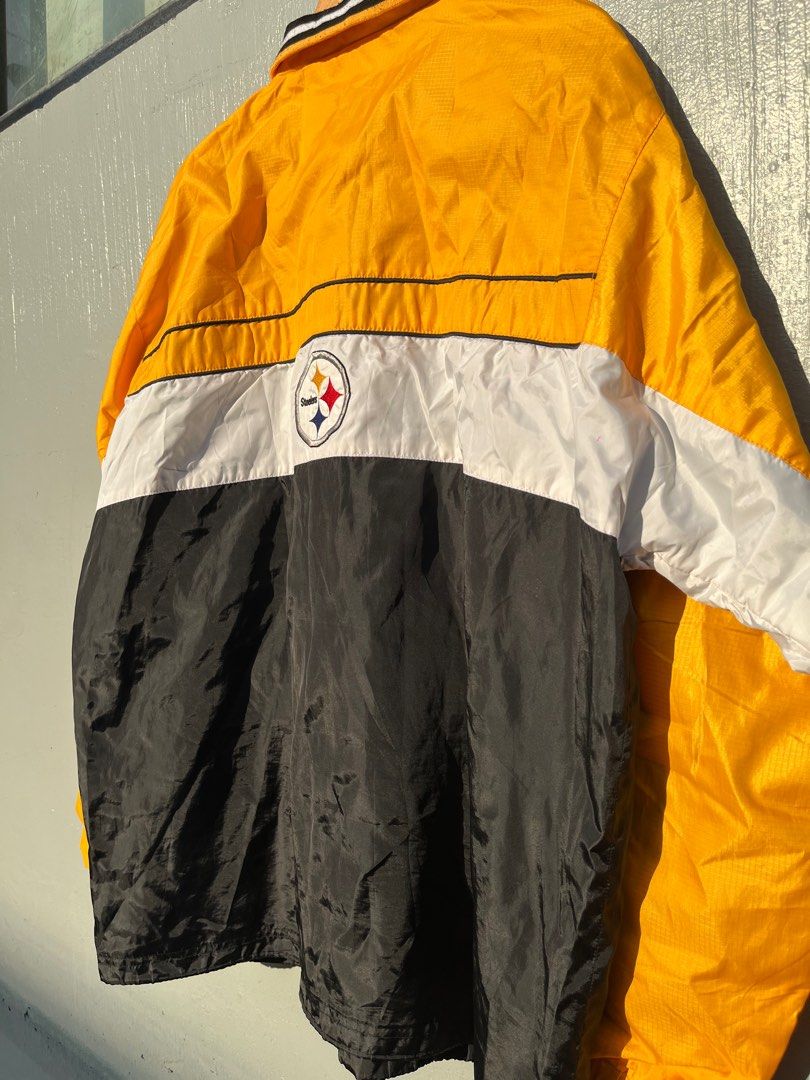 Steelers NFL windbreaker type (Category: Coats, Jackets and Outerwear) located in Manila. Submitted by triptee_kings (Listing ID 1343858899, Image 3). Description: Steelers 27x30 XXL No issue Plus sf.