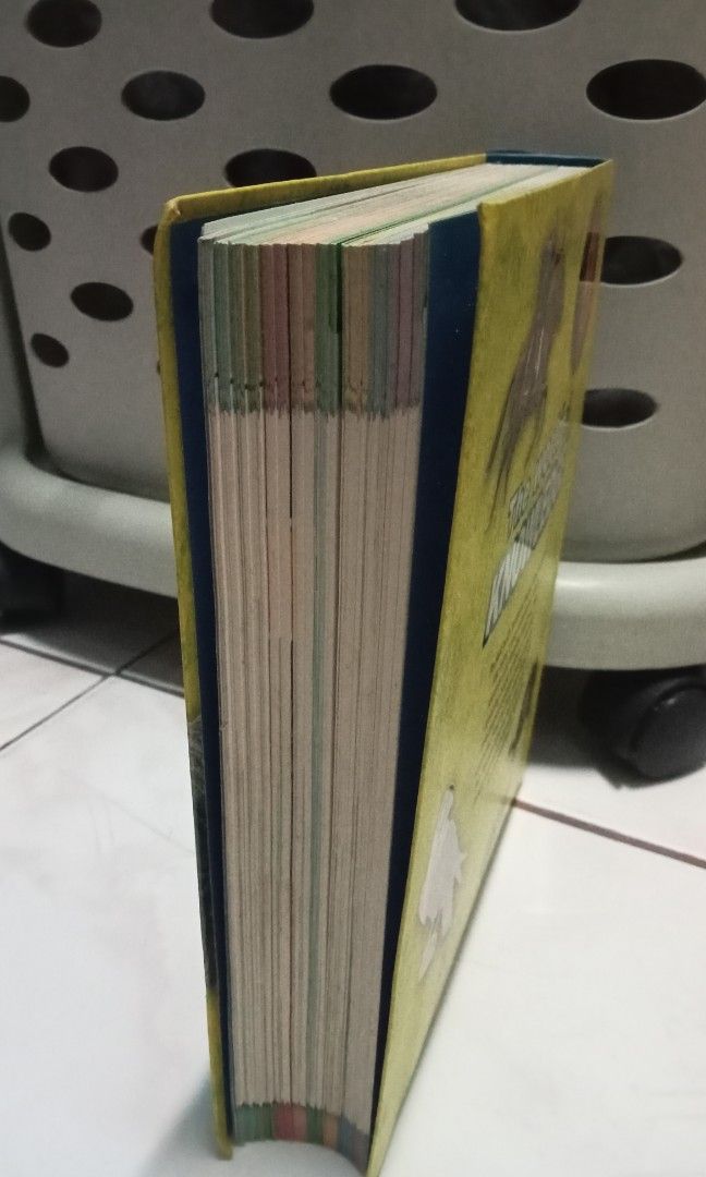The World of Knowledge Big Book (Category: Children's Books) located in Manila. Submitted by knm.studios (Listing ID 1343817509, Image 3). Description: Very Good condition Very Thick and Educational 150 pesos only + SF Mop: gcash:).