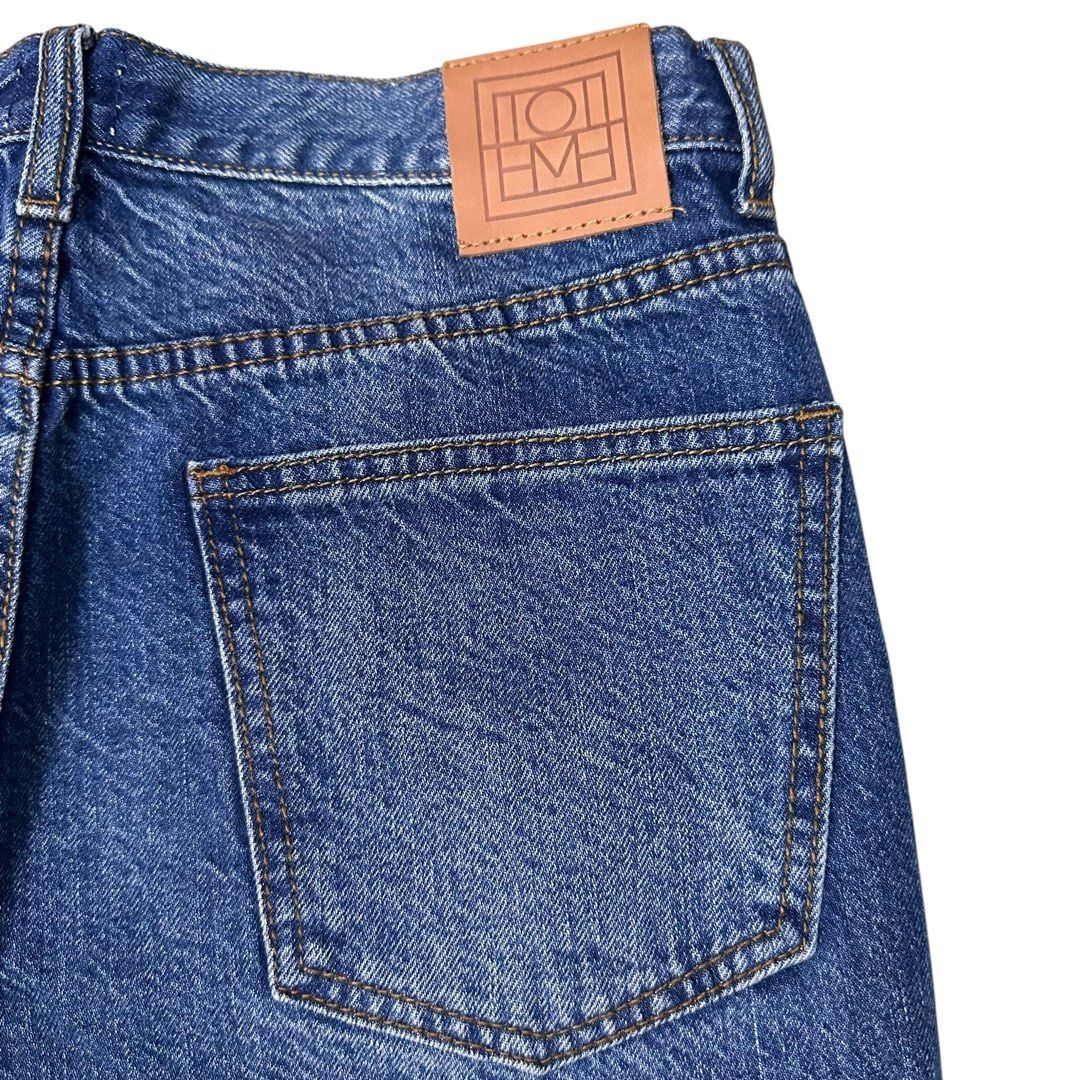 TOTEME | Barrel Leg Raw Hem Jeans (Category: Jeans) located in Lapu Lapu. Submitted by nervecloset (Listing ID 1343844585, Image 3). Description: TOTEME | Barrel Leg Raw Hem Jeans Fits 28-29 Actual measurements shown in photos Excellent condition 2250 + sf .