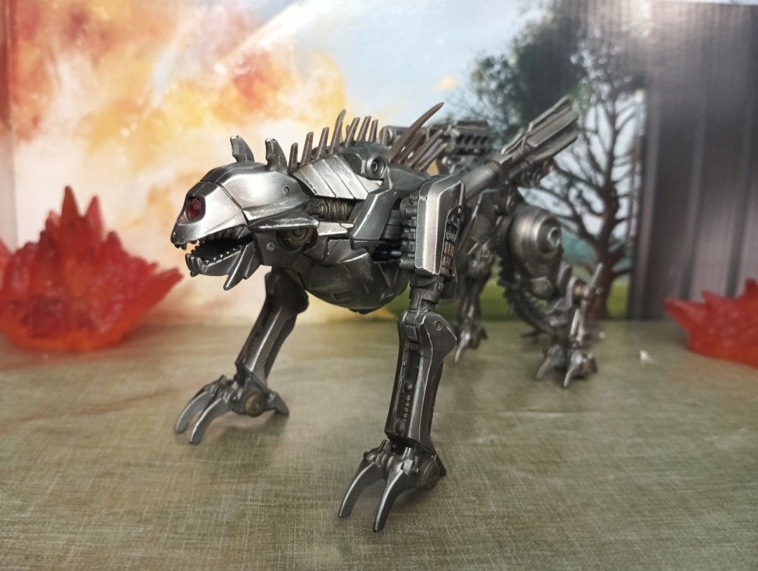 Transformers ROTF Deluxe Class Ravage Custom repainted, Hobbies & Toys ...