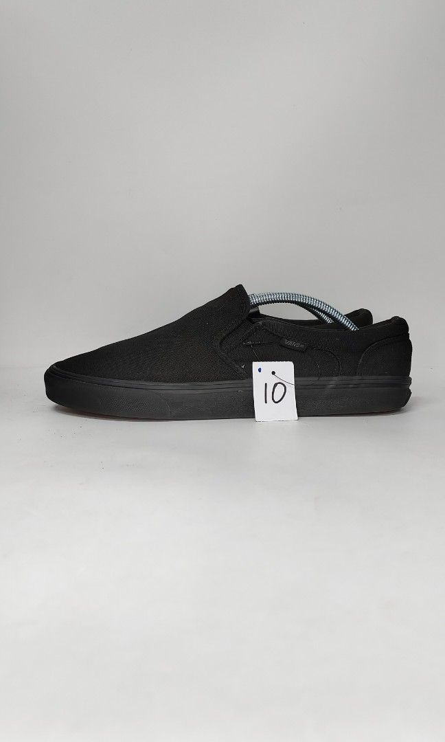 Vans slip on triple black cheap