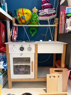 (Category: ) located in . Submitted by declutterwithp (Listing ID 1343710788, Image 1). Description: .