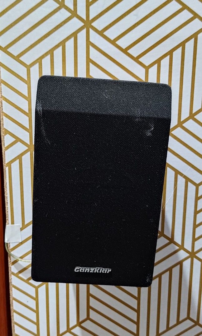 5.1 HOME THEATER (Category: Soundbars, Speakers & Amplifiers) located in Muntinlupa City. Submitted by preach3r (Listing ID 1344006788, Image 2). Description: NEGOTIABLE ‼️ Limited Edition ‼️ 5.1 Ganzklar HD Sorround Sound ‼️ Clear Audio High Definition ‼️ HD Left and Right Speakers ‼️ HD LEFT AND RIGHT REAR SPEAKERS ‼️ 1 SUBWOOFER ‼️ BAGSAK PRESYO ‼️ ORIGINAL PRICE IS 25k ‼️ rfs: soundbar na gamit..
