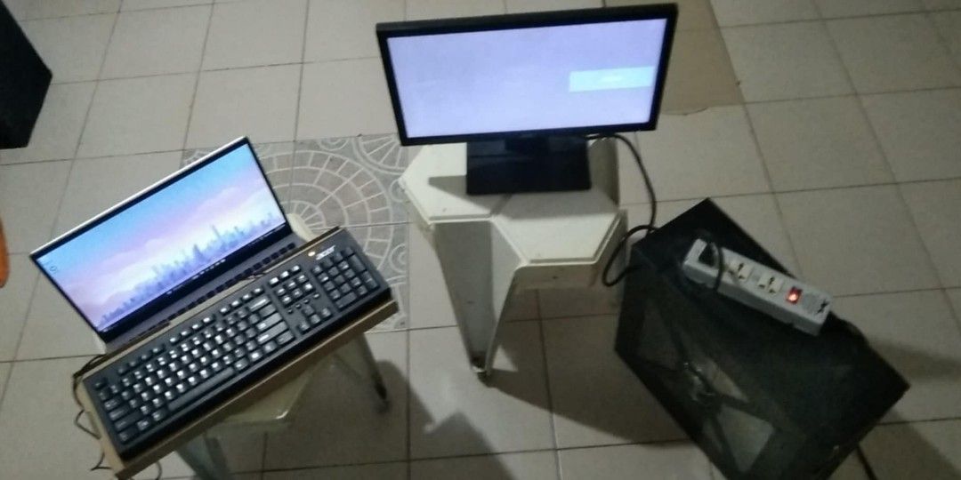 Acer monitor (Category: Monitor Screens) located in Manila. Submitted by lei4tyourservice (Listing ID 1344030059, Image 3). Description: Acer monitor for sale Rfs: i will upgrade my pc set up (with used keyboard freebies).