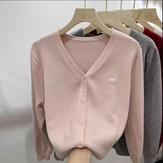 (Category: ) located in . Submitted by redvelvetsis (Listing ID 1343977671, Image 1). Description: .