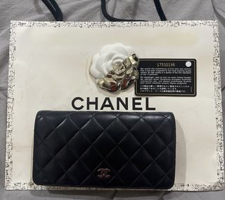 (Category: ) located in . Submitted by mdccloset (Listing ID 1339366421, Image 1). Description: .