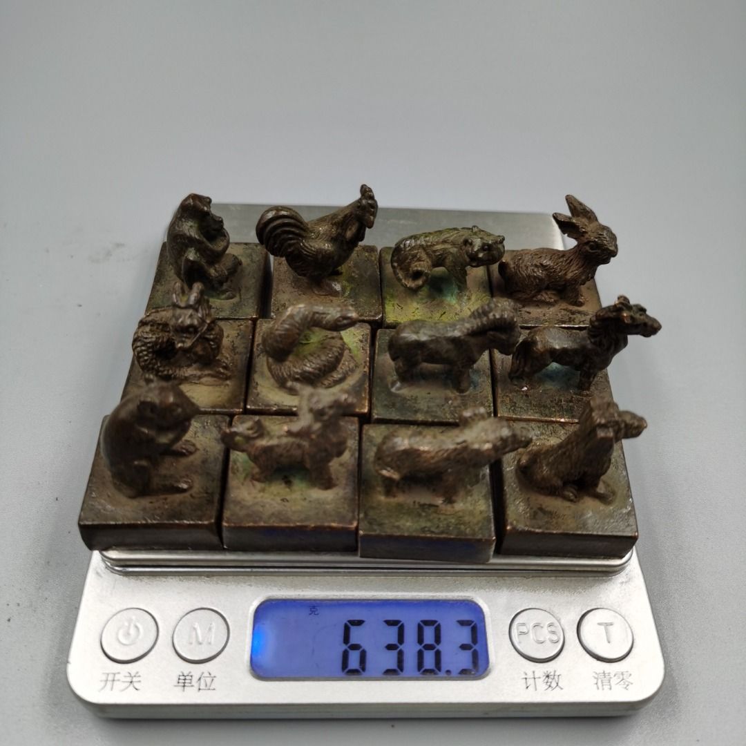 Chinese Traditional Bronze Crafts Twelve Zodiac Seals中国传统铜器工艺品十二生肖印章