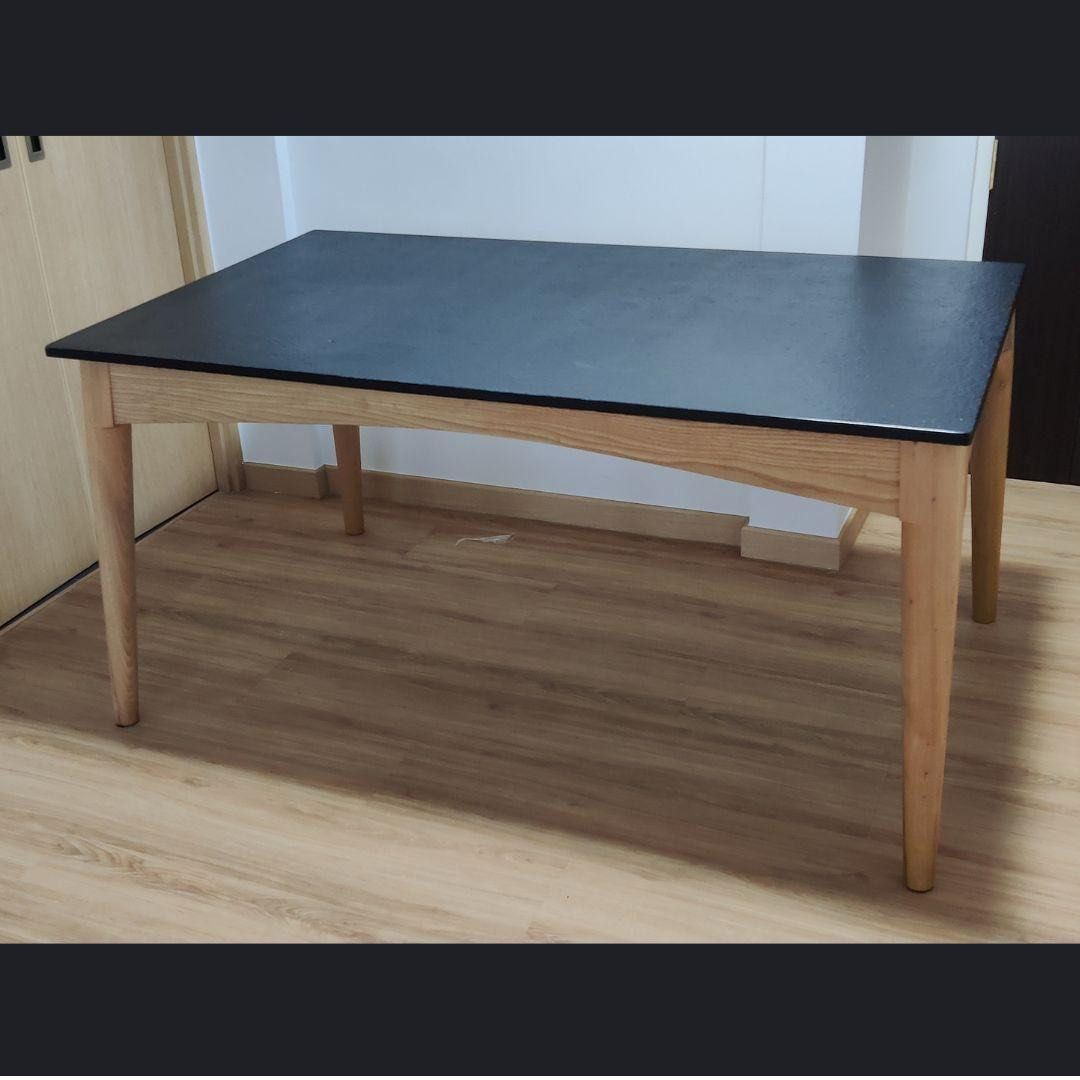 Dining table (Category: Tables & Sets) located in Singapore. Submitted by vecong (Listing ID 1343893310, Image 3). Description: 150 (W) x 90 (D) x 73 (H) cm Pls arrange ur own transport. Pls mag me at 9750..1310..thanks.