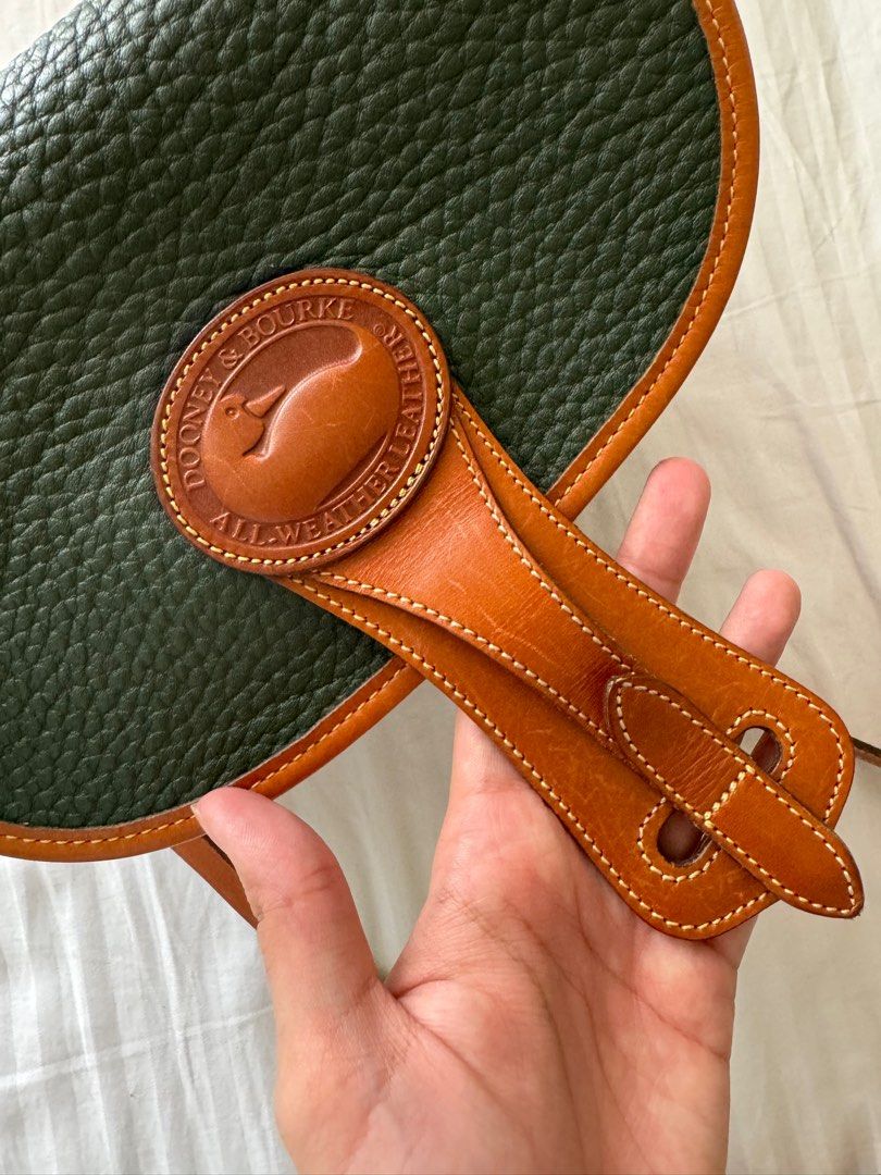 Vintage Dooney and Bourke shoulder bag (Category: Shoulder Bags) located in Manila. Submitted by phiascart (Listing ID 1343917857, Image 3). Description: Dooney and Bourke shoulder bag like new, never been used but with slight flaws price is negotiable .