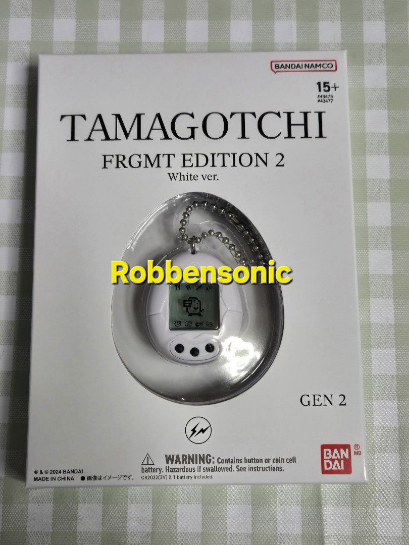 藤原浩Fragment design 他媽哥池Tamagotchi 純白色版限量版bandai frgmt edition 2 white ver.  Gen 2養雞仔, 興趣及遊戲, 玩具& 遊戲類- Carousell