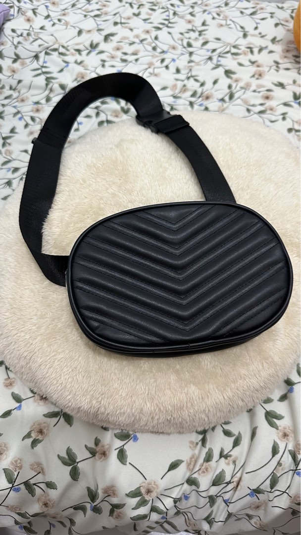 H M Belt Waist Bag Black Quiltad Oval Bag Women s Fashion Bags Wallets Cross body Bags on Carousell