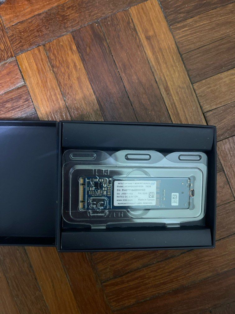 Intel optane memory (Category: Desktops) located in Kuala Lumpur. Submitted by siowyijoe (Listing ID 1344051464, Image 3). Description: Bought a few years ago used used for a few weeks and decided to upgrade. Been collecting dust ever since.