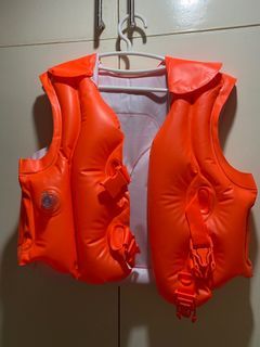 Intex toddler life vest