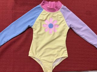 (Category: ) located in . Submitted by bigredpillows1 (Listing ID 1343996115, Image 1). Description: .