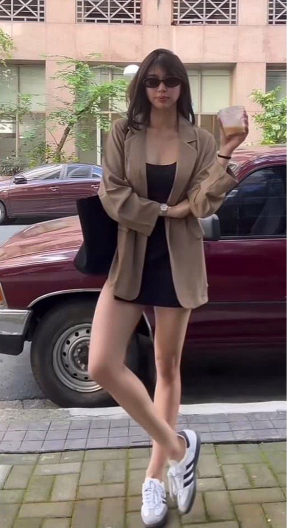 Kinwoo BF style suit blazer size M (Category: Coats, Jackets and Outerwear) located in Dasmarinas. Submitted by nylanx_ (Listing ID 1343967707, Image 2). Description: Fixed price RFS: na-doble po ng order.