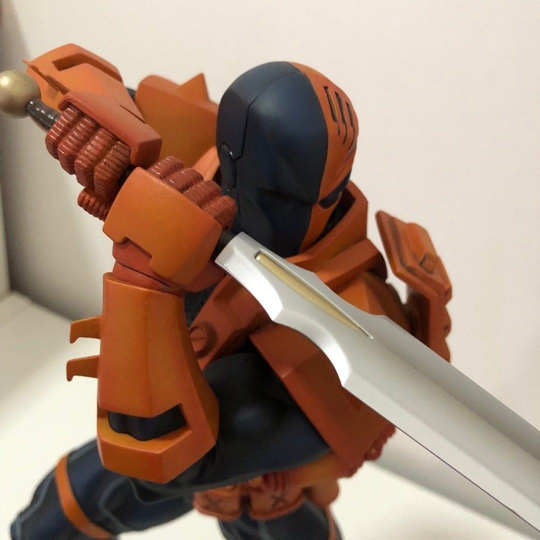 Kotobukiya Deathstroke Artfx Statue (Category: Figurines & Statues) located in Quezon City. Submitted by caseybrian47891 (Listing ID 1344035967, Image 3). Description: Kotobukiya Deathstroke Artfx Statue Authentic Kotobukiya Artfx in good prestine condition. Complete w Base and sword but box not included clamshell only. Stands approximately 12 inches tall 1/6 scale orig price 8k now only 5.5k box not included . Can send thru lbc or lalamove shipp