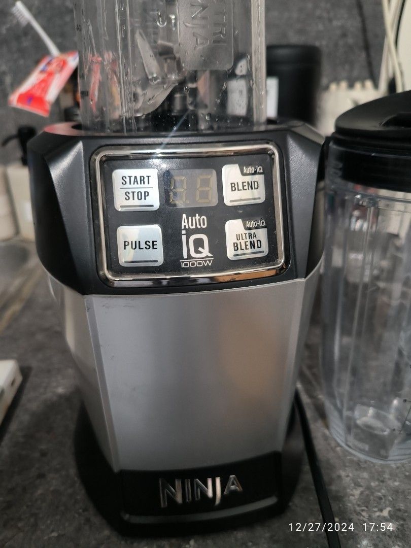Ninja IQ 1000w (Category: Juicers, Blenders & Grinders) located in Pulilan. Submitted by srtidon (Listing ID 1344052791, Image 2). Description: working with signs of usage only..