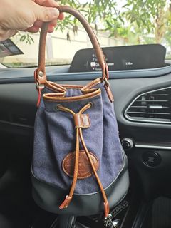(Category: ) located in . Submitted by rednad (Listing ID 1343927506, Image 1). Description: .