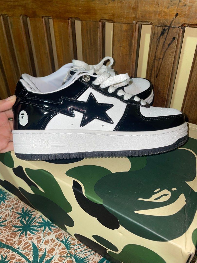UA OZX BAPE SHOES (Category: Sneakers) located in Marikina City. Submitted by smnthcrno (Listing ID 1343977972, Image 3). Description: Selling these UA shoes my ex got me last year!! Negotiable!! It's still in new condition since it has only been worn twice. Also it's a size 6.5 womens. I'm not familiar with UA shoes but it's a high tier batch. Shipping fee will be paid by the buyer. .