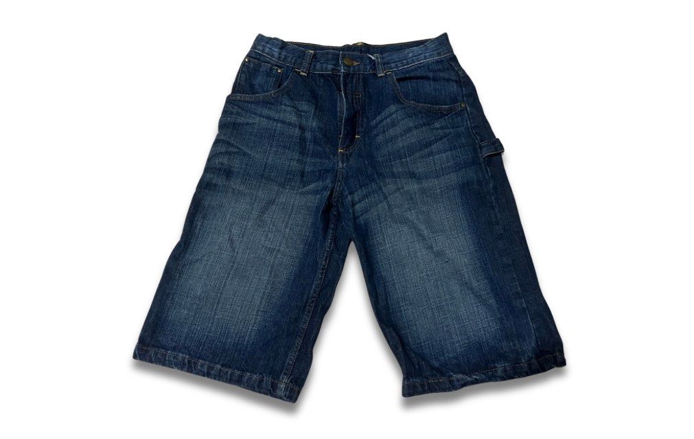 WRANGLER 1947 DENIM VINTAGE JORTS (Category: Shorts) located in Mabalacat. Submitted by redclutters (Listing ID 1344042001, Image 1). Description: - Authentic Wrangler - has little stains at the back - never been worn Waist: 28 inches Crotch: 13 inches Thigh: 20 inches.