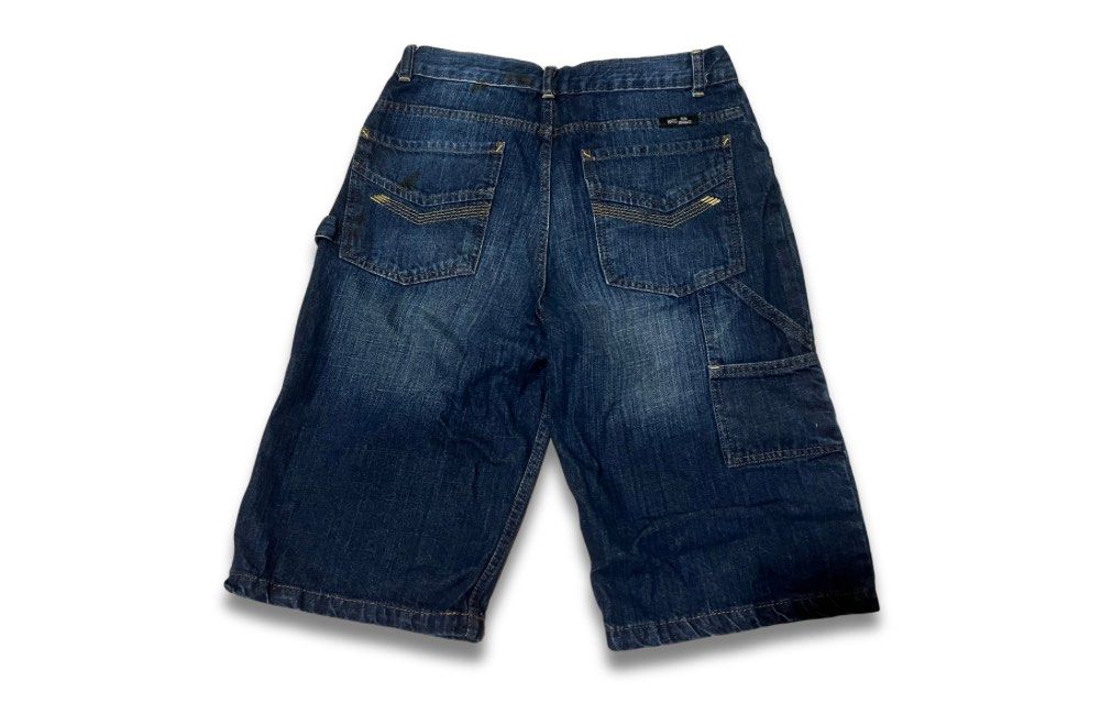 WRANGLER 1947 DENIM VINTAGE JORTS (Category: Shorts) located in Mabalacat. Submitted by redclutters (Listing ID 1344042001, Image 2). Description: - Authentic Wrangler - has little stains at the back - never been worn Waist: 28 inches Crotch: 13 inches Thigh: 20 inches.