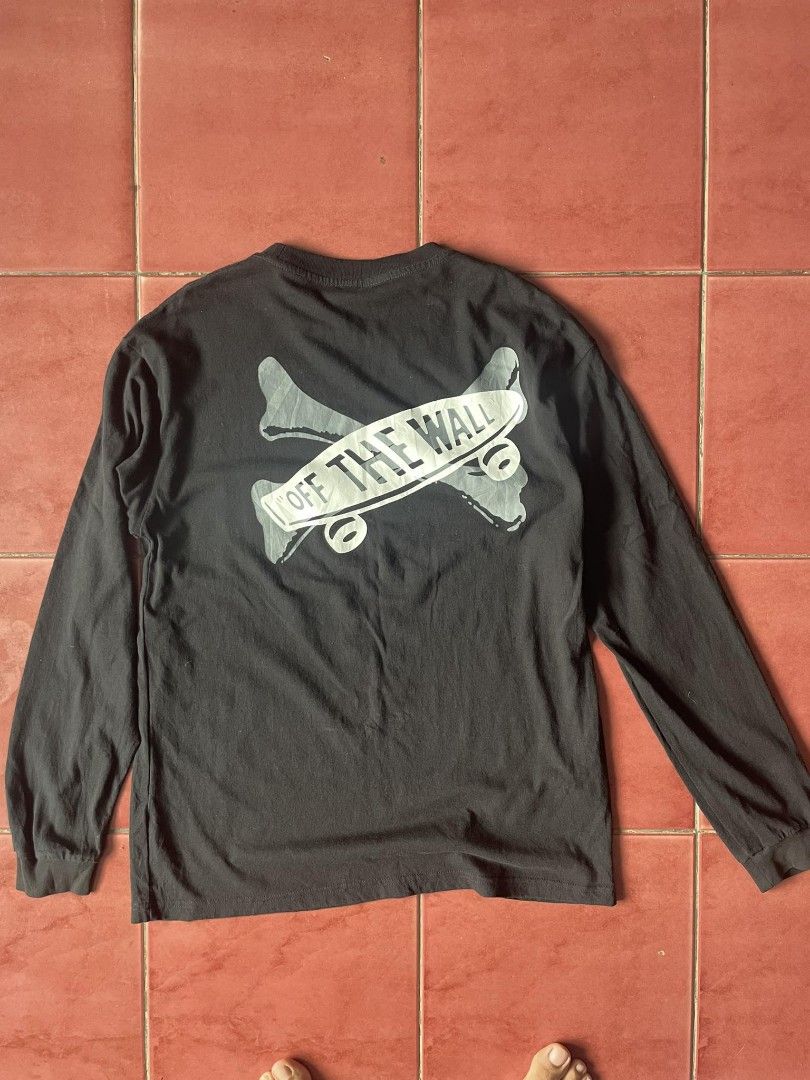 WTAPS X VANS (Category: Tshirts & Polo Shirts ) located in Puerto Princesa. Submitted by secondhand_bliss (Listing ID 1343888784, Image 2). Description: Excellent condition no issue.