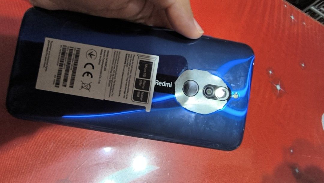Xiaomi Redmi 8 (Category: Xiaomi) located in Antipolo. Submitted by tobisshop.16 (Listing ID 1343961922, Image 3). Description: Redmi 8 rfs upgrade fone with box 64g 4gb ram issues: no charger sira na may konti yupi sa charging port pero no effect naman sa pag charge naka reset na now gagamitin nlng bakbak konti yung back plastic sa likod as posted may ilang years na rin 2-3yrs so expect sign of use antipolo loc near masinag walang warranty. if k