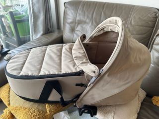 （分類：）位於 。 由 Mya_bb 提交（商品編號 1343899155，圖片 1）。簡介： 。
