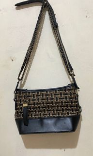 (Kategori: ) berada di . Dikirim oleh curated.by.pia (ID iklan 1343938782, Gambar 1). Deskripsi: .