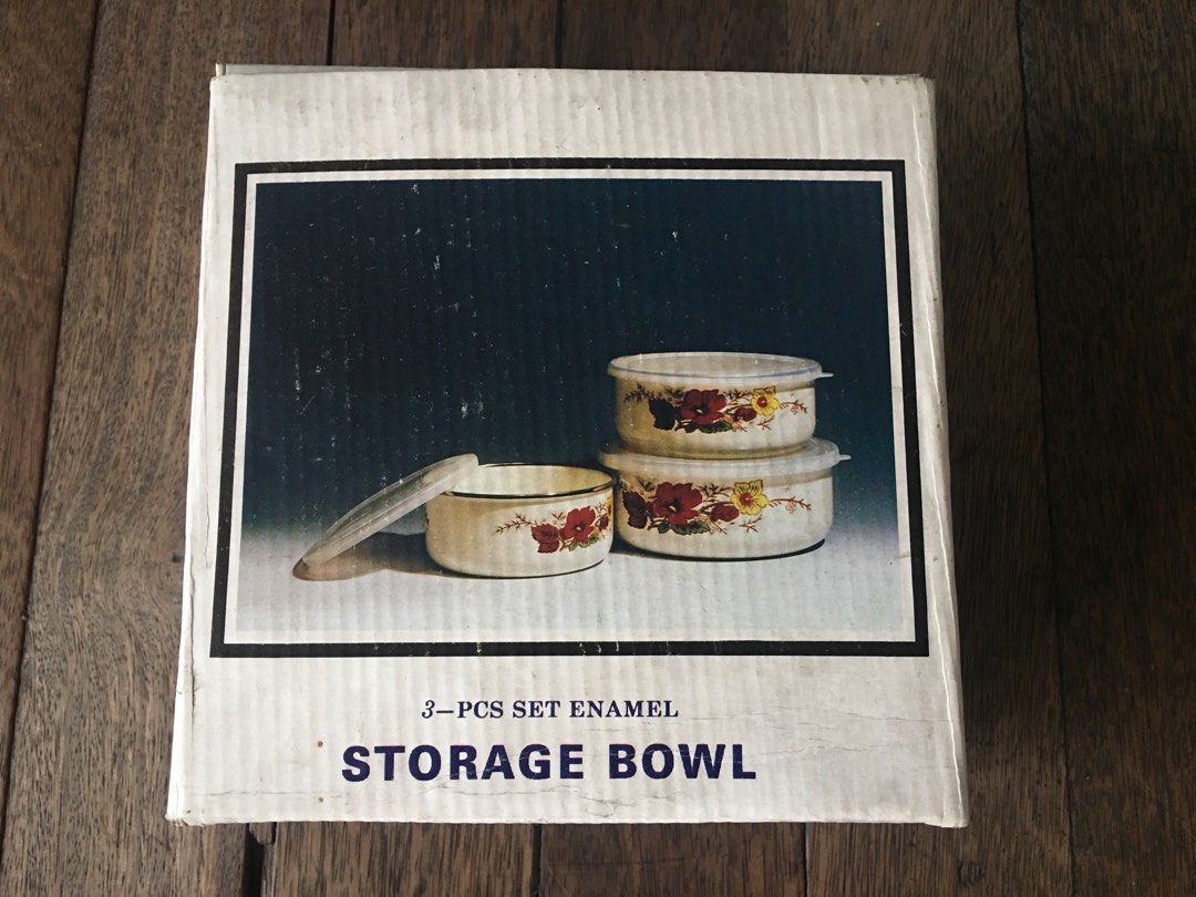 3 pcs Enamel Storage Bowl Set (Category: Food Organization & Storage) located in San Juan City. Submitted by dquad.dquad (Listing ID 1344163238, Image 3). Description: 3 pcs Enamel Storage Bowl Set 14cm, 16cm, 18cm Brand New. Issue: One bowl has a small chip inside due to storage. Php 200.00 Location: Near Scout Area. Bgy Roxas, Quezon City .