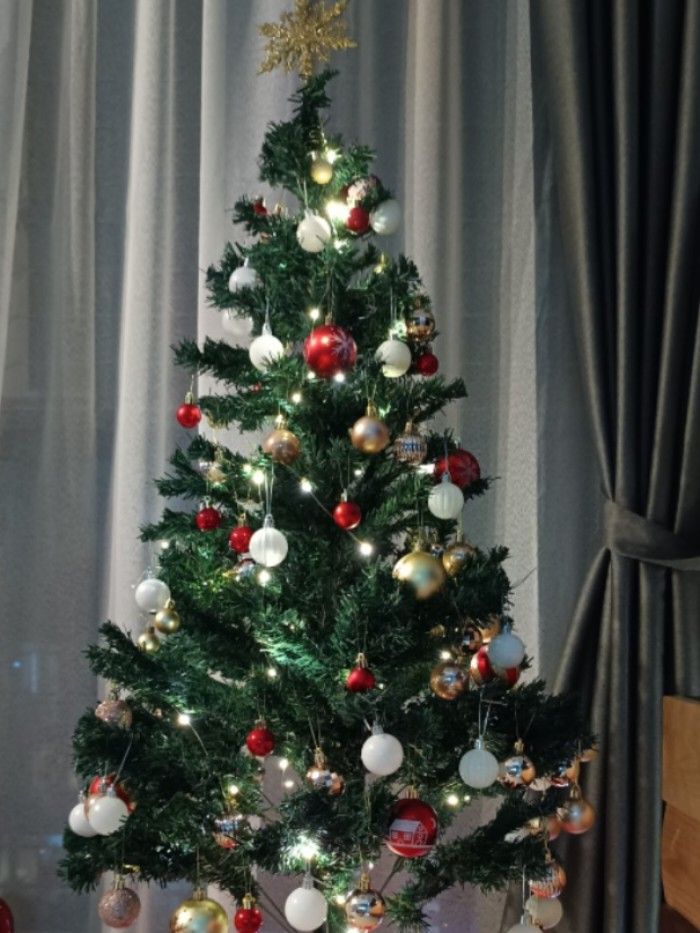 Artificial Christmas Tree