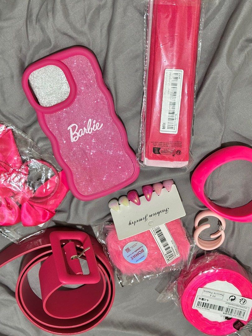 Barbie Pink Accessories (Category: Other Accessories) located in Quezon City. Submitted by declutterw_v (Listing ID 1344208276, Image 2). Description: Most are still sealed Opened items were used only once for an event.