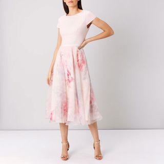 (Category: ) located in . Submitted by style-a-porter (Listing ID 1344073671, Image 1). Description: .