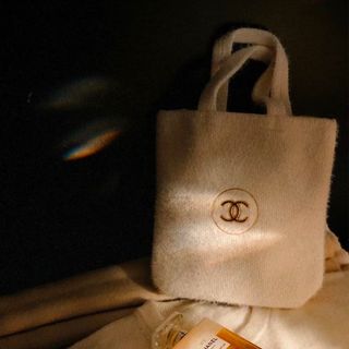 （分類：）位於 。 由 shiny_one 提交（商品編號 1344074149，圖片 1）。簡介： 。