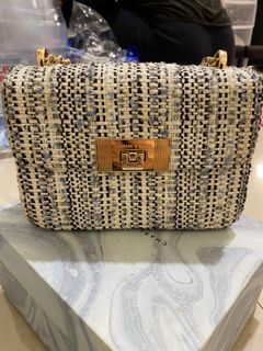 (Kategori: ) berada di . Dikirim oleh clothopia (ID iklan 1344084124, Gambar 1). Deskripsi: .