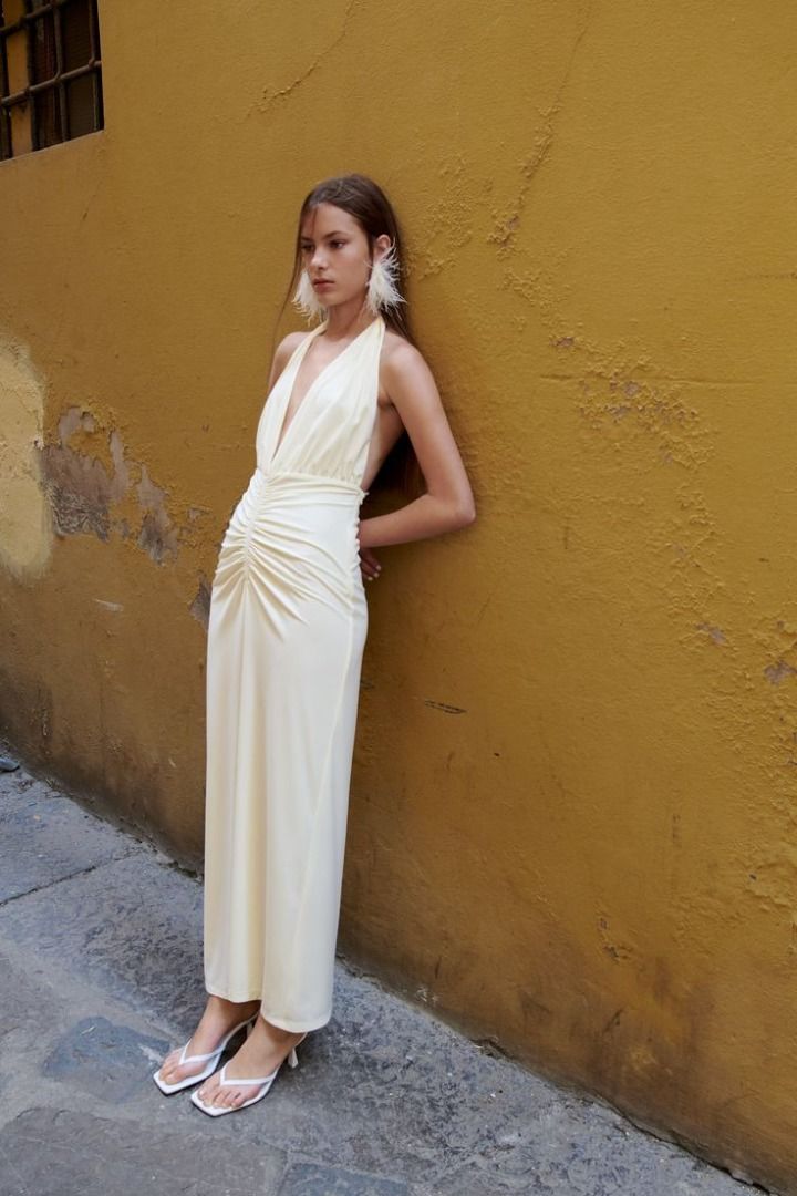 FOR RENT - Off white Midi Drape Dress (Category: Evening dresses & gowns) located in Mandaluyong City. Submitted by repeatrenters (Listing ID 1344093392, Image 2). Description: 🌟 New Rental Alert! 🌟 The Beige Midi Drape Dress is now available for rent! Here’s everything you need to know: ✔️ Size: Small but can fit medium ✔️ Price: P300 (+200 deposit fee) only! ✔️ Duration: couple of days (but very nego) ✔️ Perfect for: 🎉 weddings, party and fo